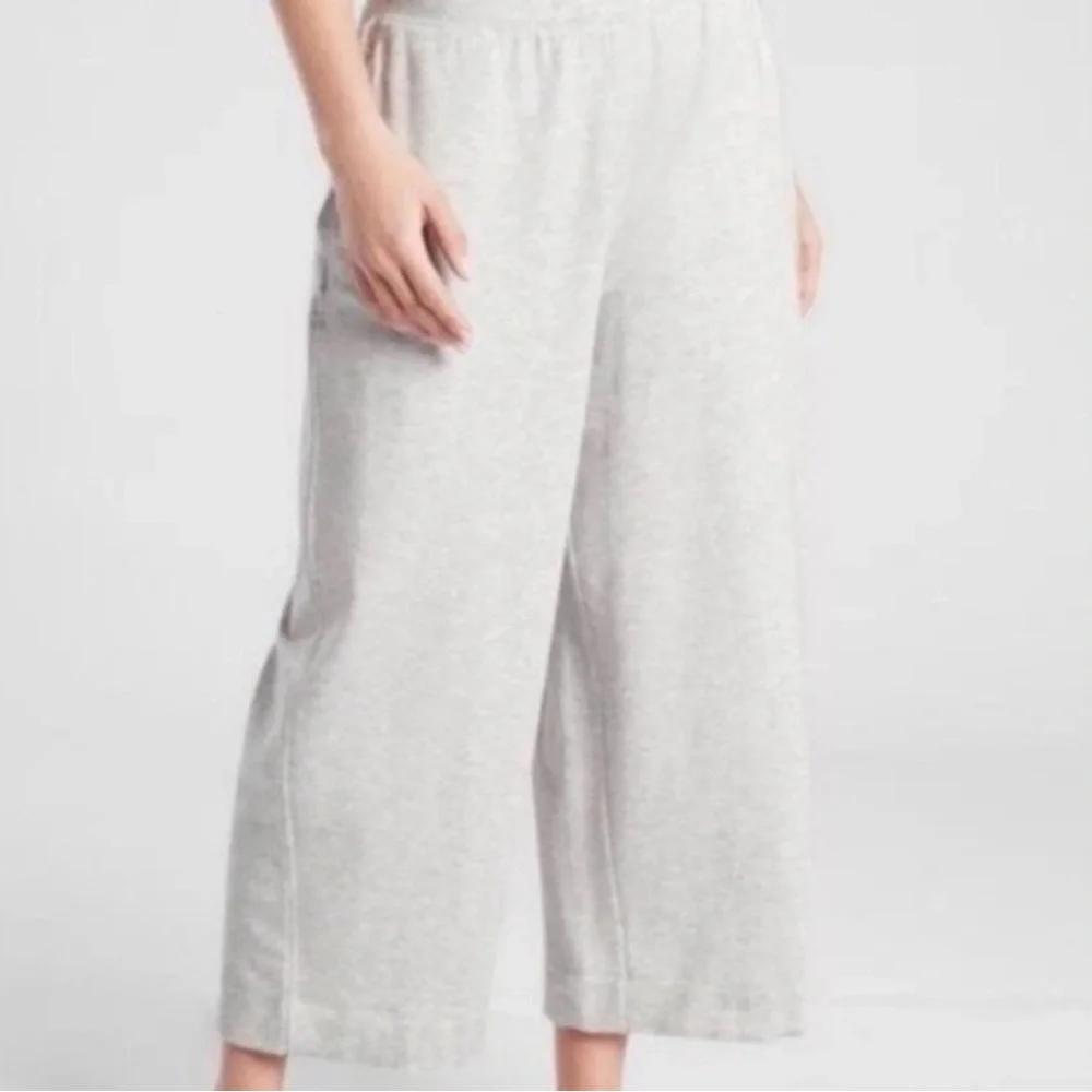 Athleta free flow culotte - Picture 2 of 9